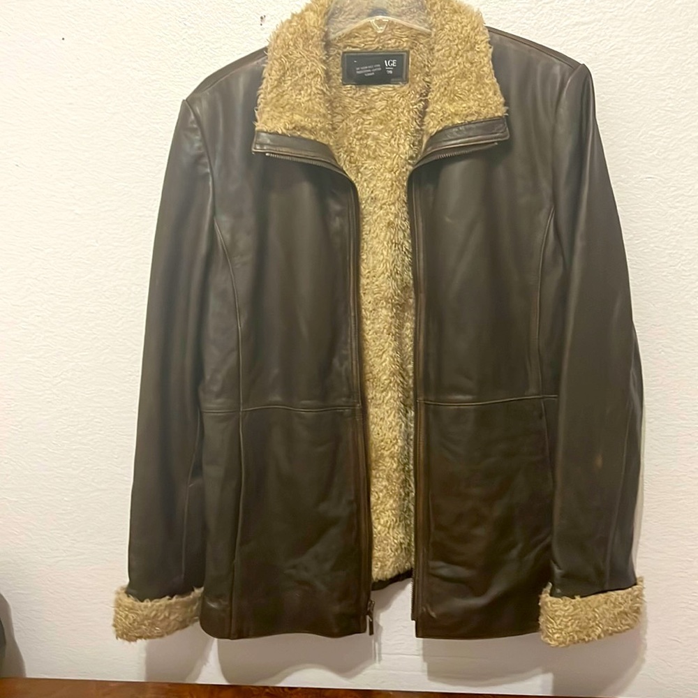 BKE VINTAGE WOMEN’S LEATHER COAT SIZE LARGE